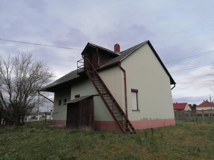 Enese kiadó ingatlan